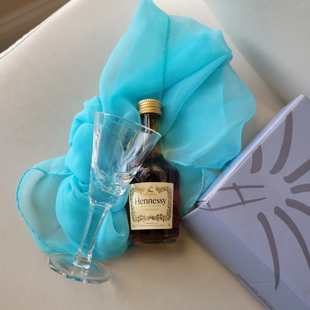 Singapore Airlines Crystal Cordial Glasses (2) ~ First Class Perk  Raffles Class